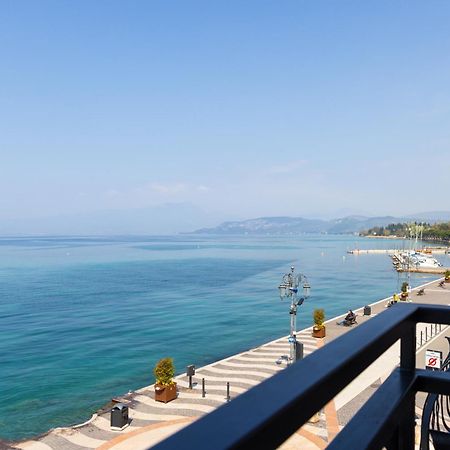 La Vista Postcard Hotel Лацизе Екстериор снимка