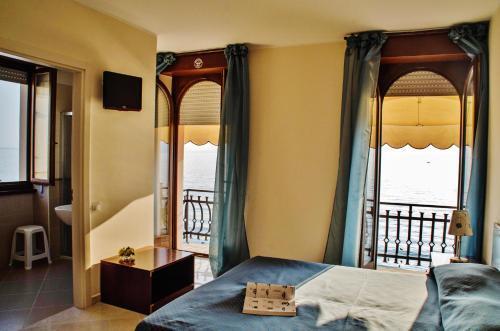 La Vista Postcard Hotel Лацизе Екстериор снимка