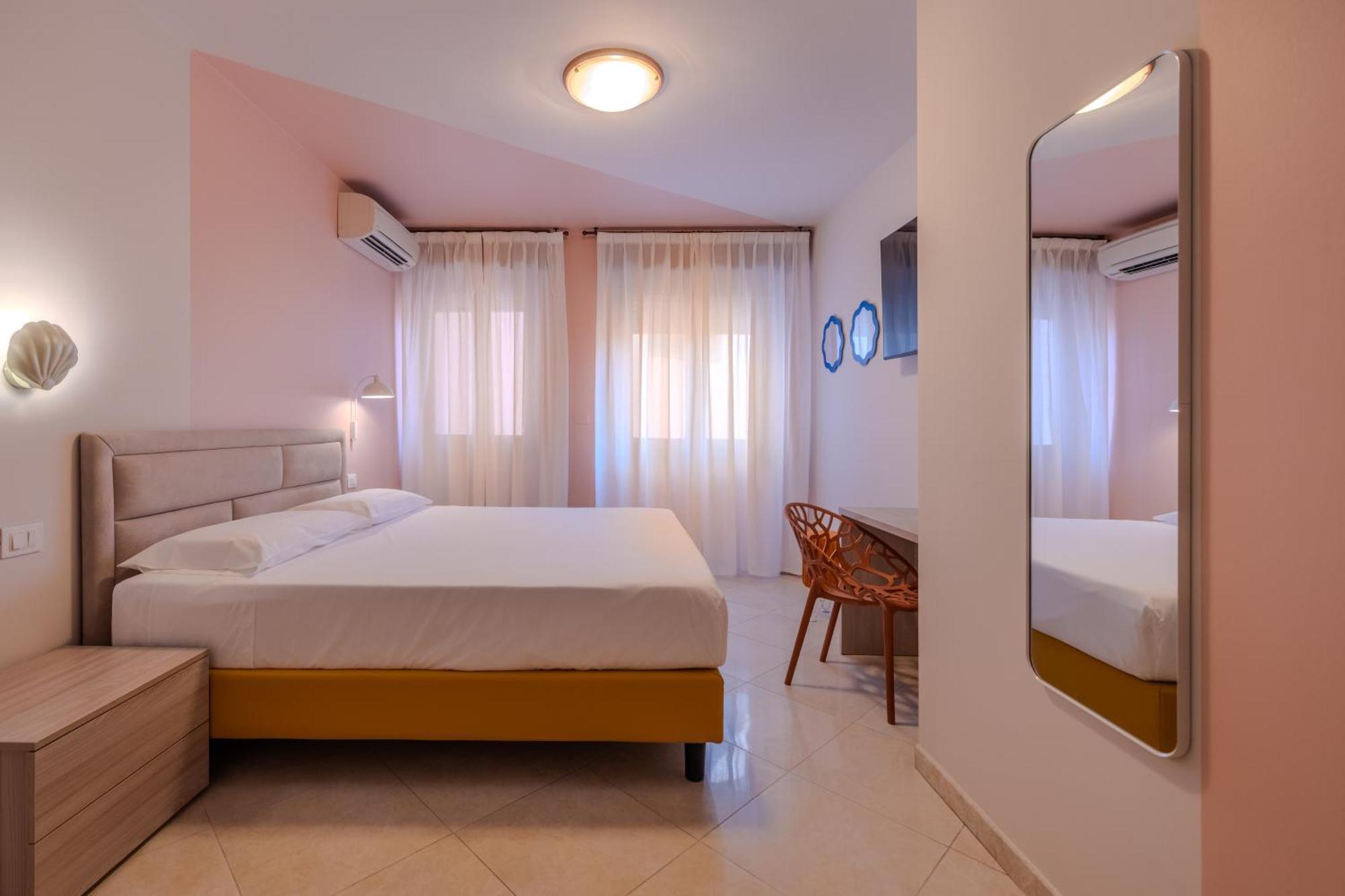La Vista Postcard Hotel Лацизе Екстериор снимка