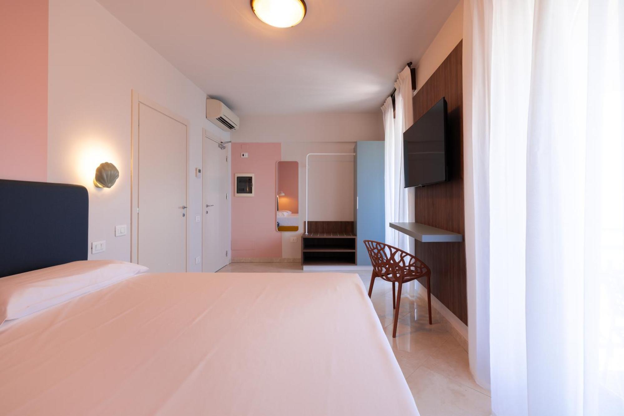 La Vista Postcard Hotel Лацизе Екстериор снимка