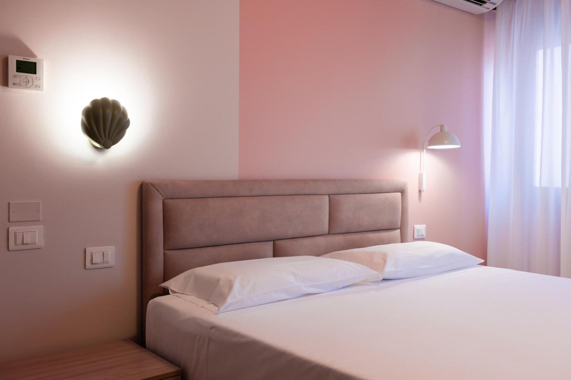 La Vista Postcard Hotel Лацизе Екстериор снимка