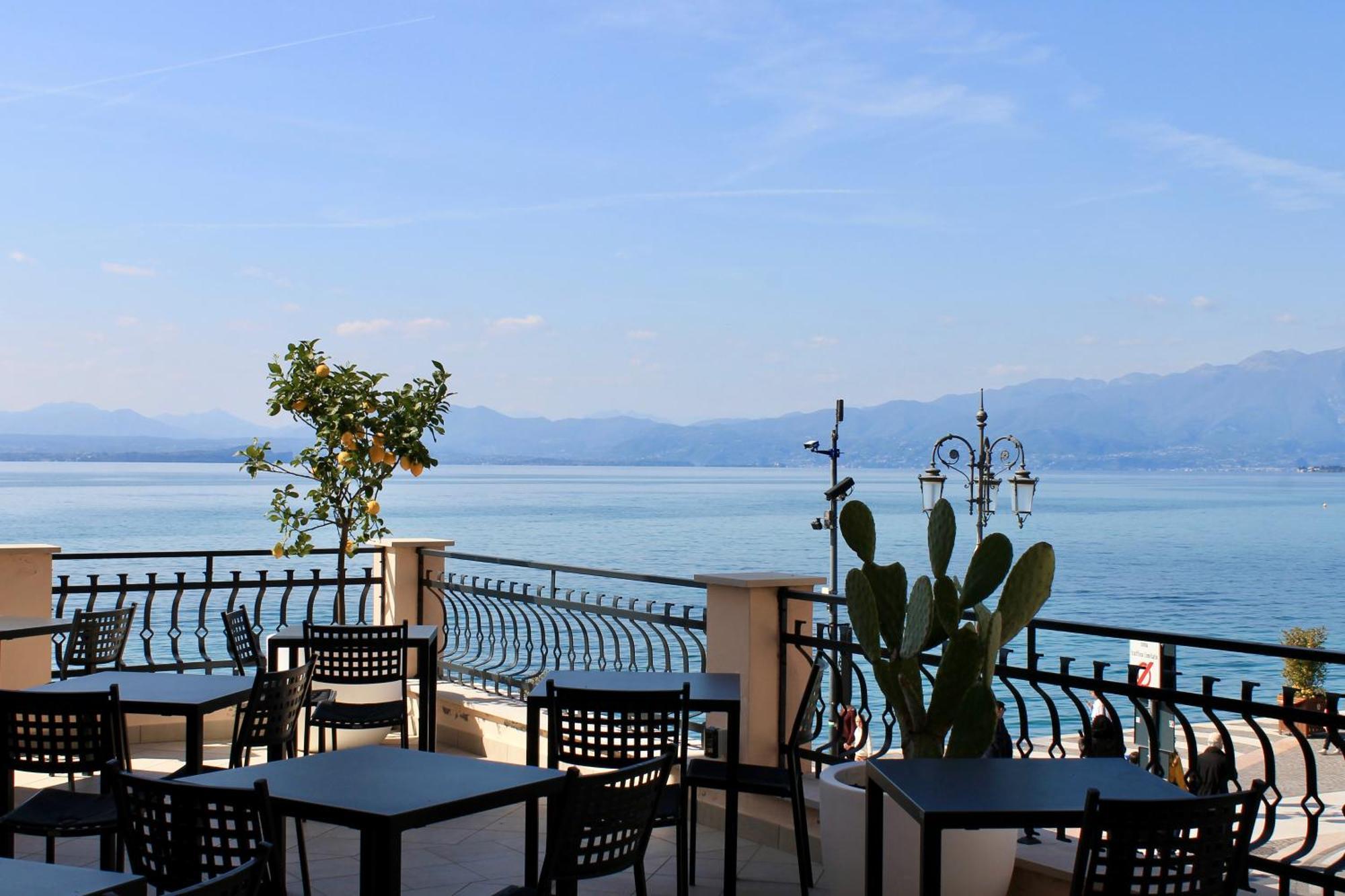 La Vista Postcard Hotel Лацизе Екстериор снимка